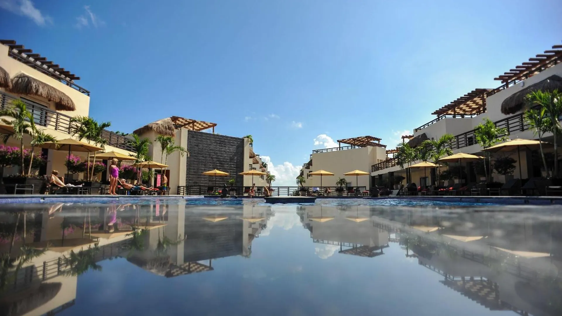 Apartment Ata01 Studio With Private Pool Facing The 26Th Street Playa del Carmen